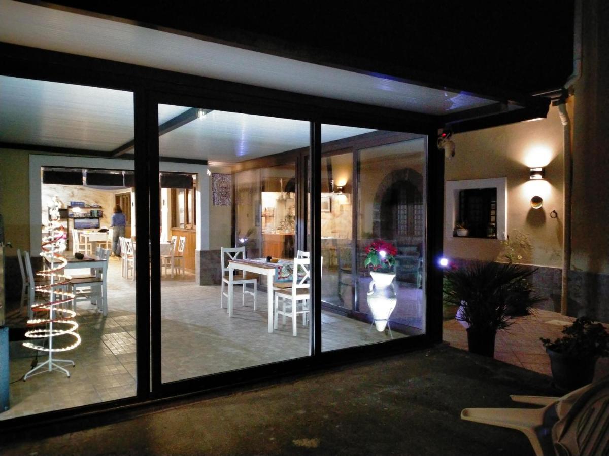 Villa Laura Apartment Giardini Naxos Eksteriør bilde