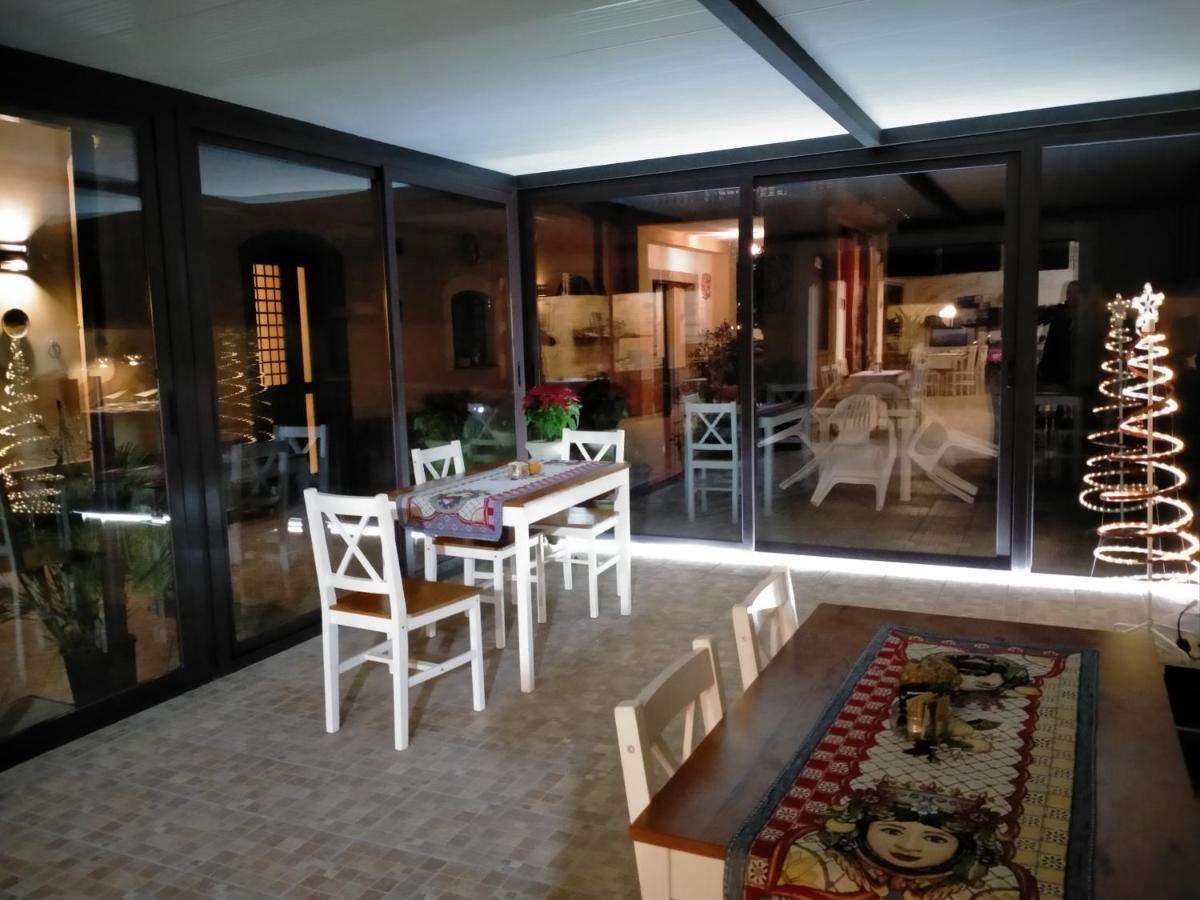 Villa Laura Apartment Giardini Naxos Eksteriør bilde