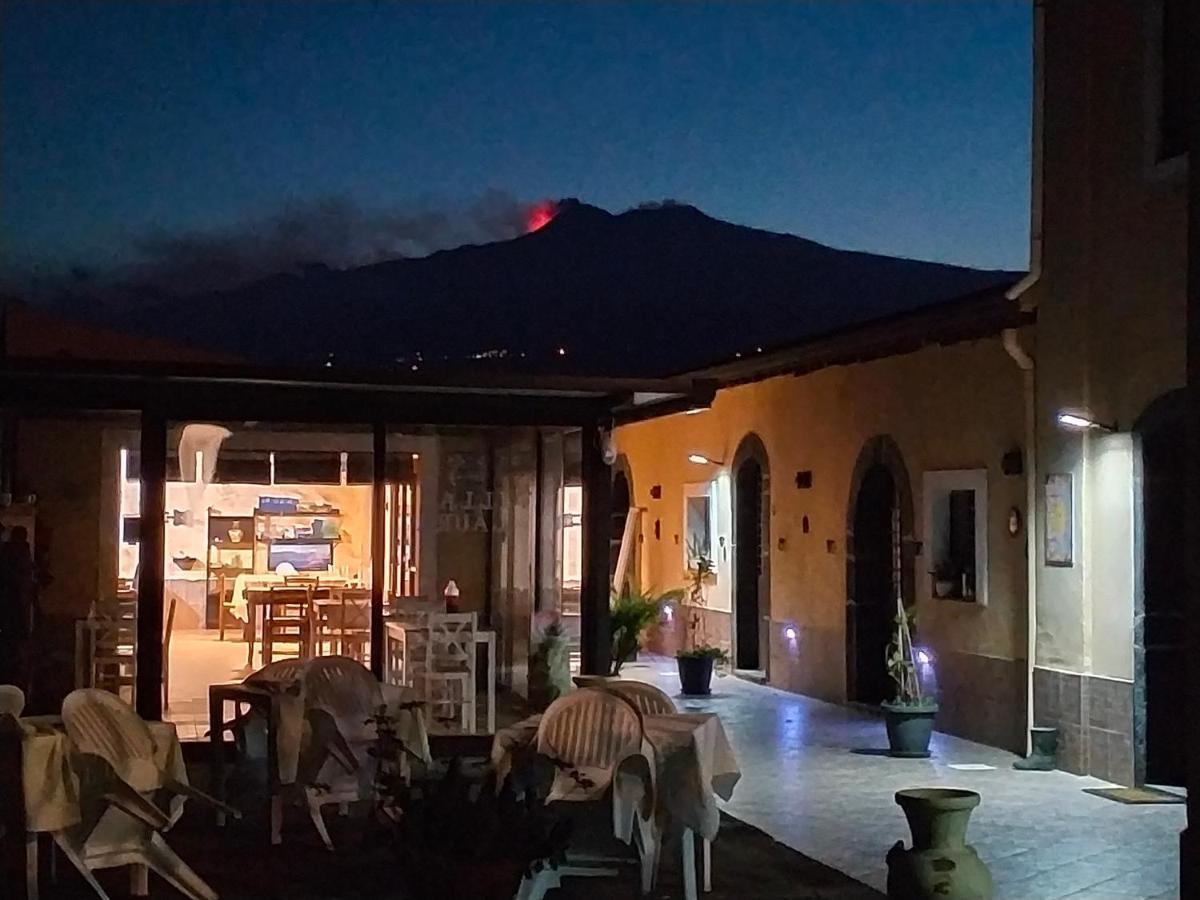 Villa Laura Apartment Giardini Naxos Eksteriør bilde