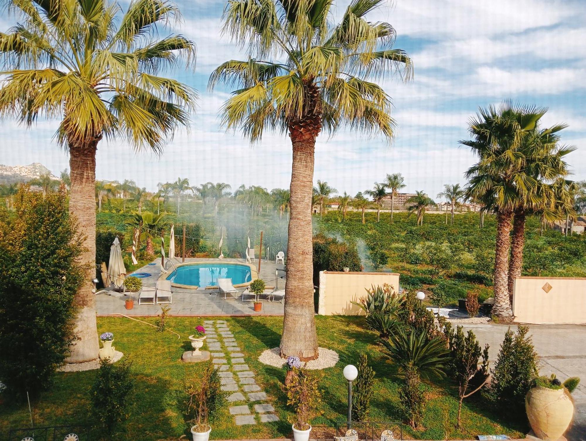 Villa Laura Apartment Giardini Naxos Eksteriør bilde
