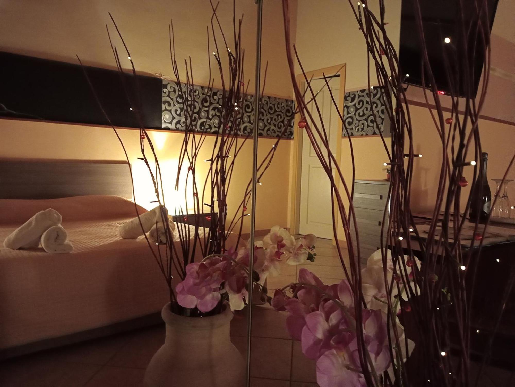 Villa Laura Apartment Giardini Naxos Eksteriør bilde
