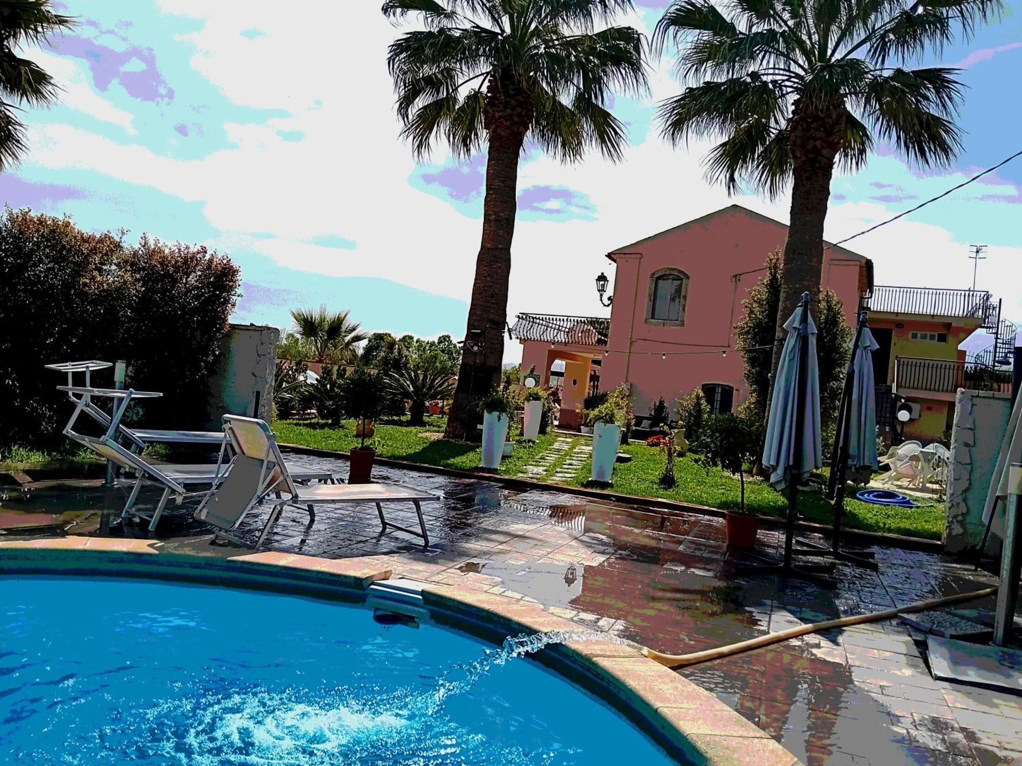 Villa Laura Apartment Giardini Naxos Eksteriør bilde