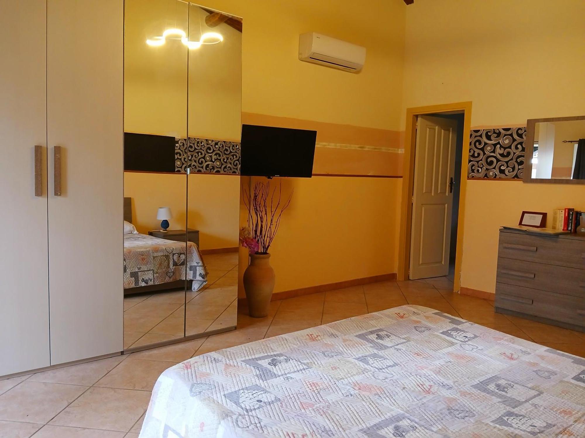 Villa Laura Apartment Giardini Naxos Eksteriør bilde