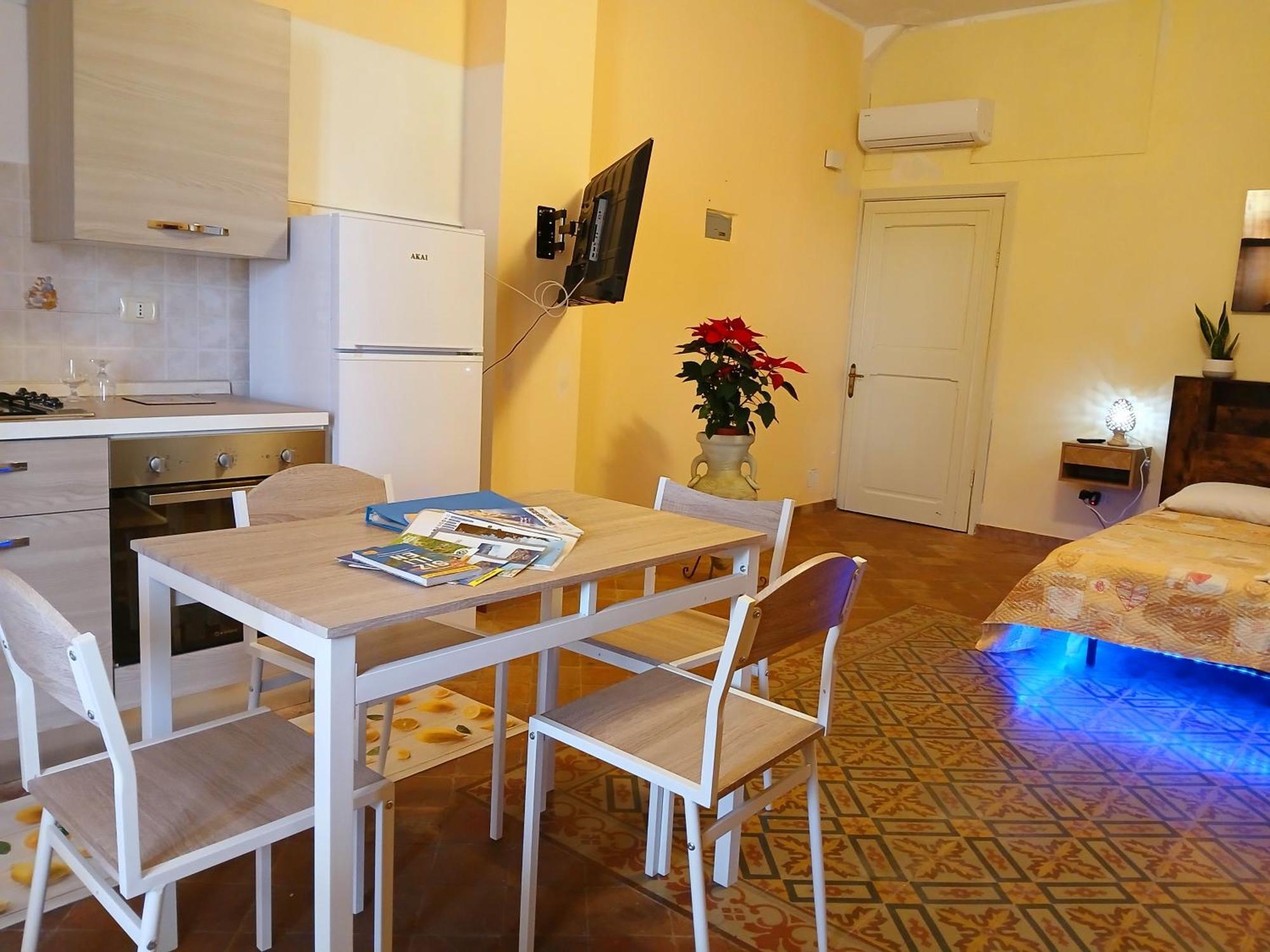 Villa Laura Apartment Giardini Naxos Eksteriør bilde
